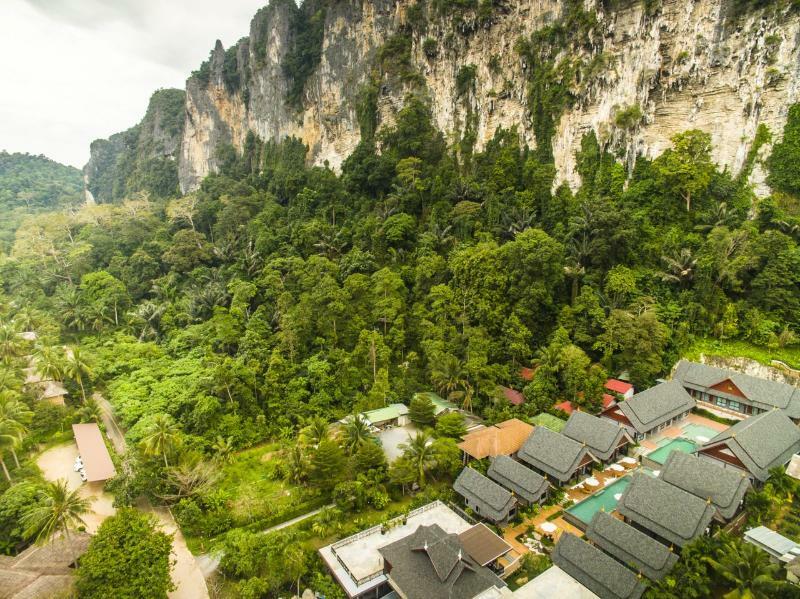 The Scene Cliff View Villas By Swiss-Belhotel Krabi town Exteriör bild