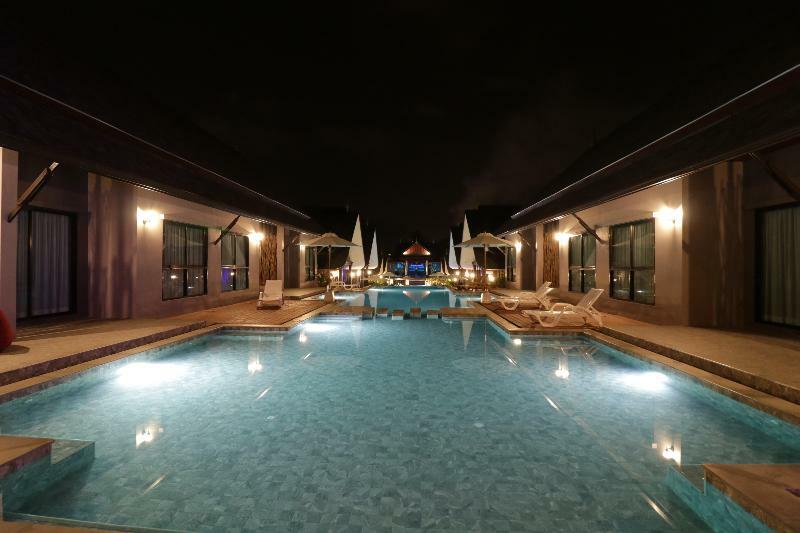 The Scene Cliff View Villas By Swiss-Belhotel Krabi town Exteriör bild