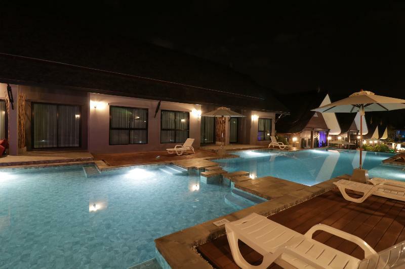 The Scene Cliff View Villas By Swiss-Belhotel Krabi town Exteriör bild