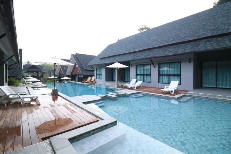 The Scene Cliff View Villas By Swiss-Belhotel Krabi town Exteriör bild