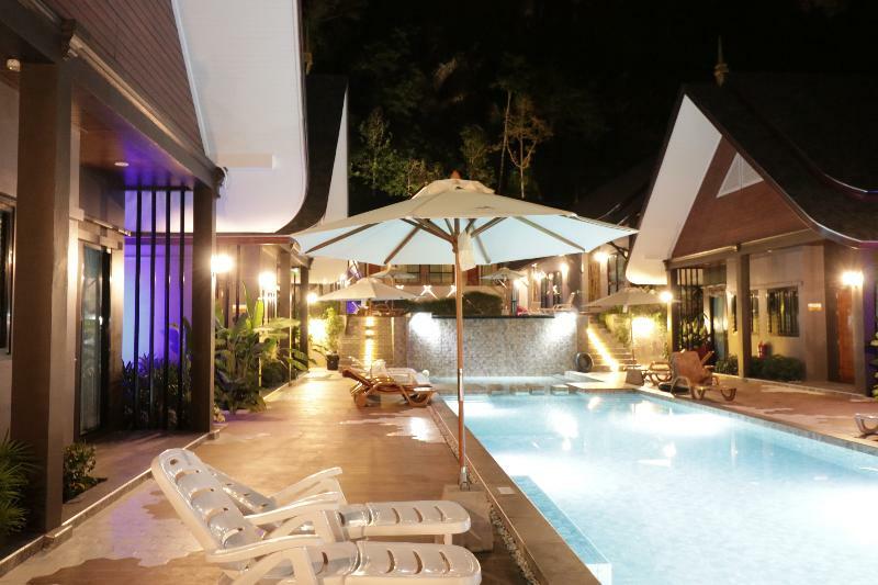The Scene Cliff View Villas By Swiss-Belhotel Krabi town Exteriör bild
